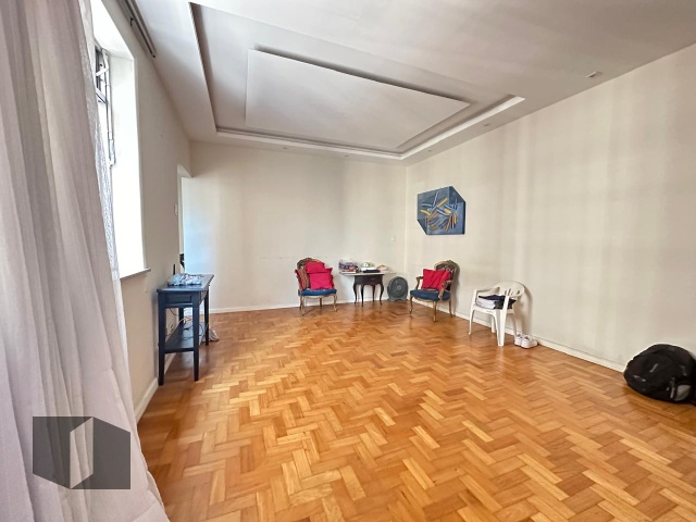 Apartamento à venda com 3 quartos, 129m² - Foto 3