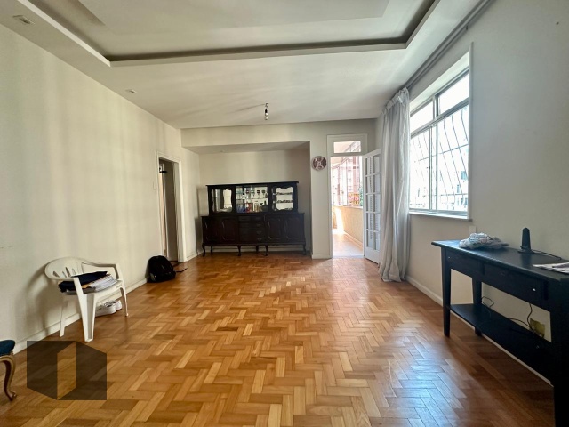 Apartamento à venda com 3 quartos, 129m² - Foto 4