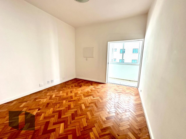 Apartamento à venda com 3 quartos, 300m² - Foto 8