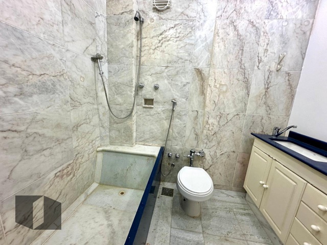 Apartamento à venda com 3 quartos, 300m² - Foto 14