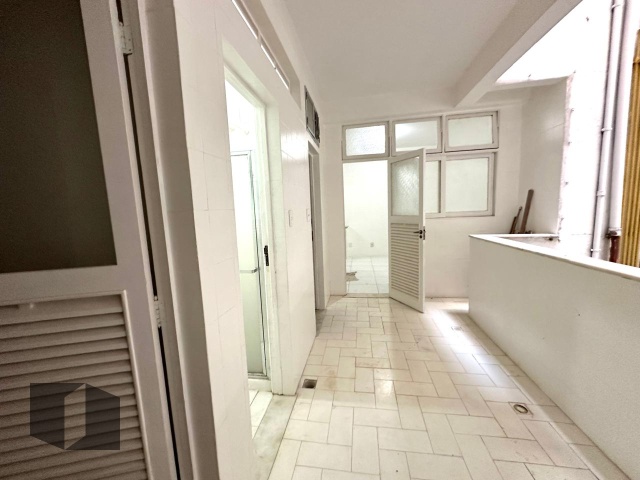 Apartamento à venda com 3 quartos, 300m² - Foto 21