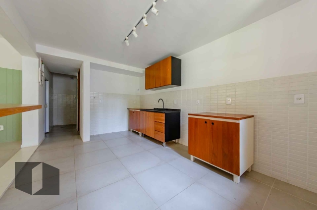 Casa para alugar com 4 quartos, 157m² - Foto 6