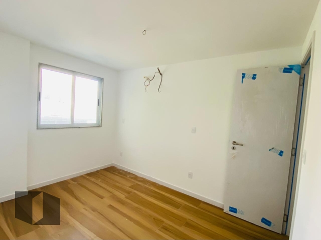 Apartamento à venda com 3 quartos, 106m² - Foto 9