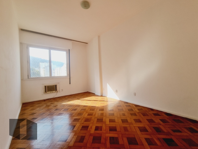 Apartamento à venda com 3 quartos, 114m² - Foto 7