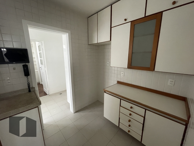 Apartamento à venda com 2 quartos, 85m² - Foto 9