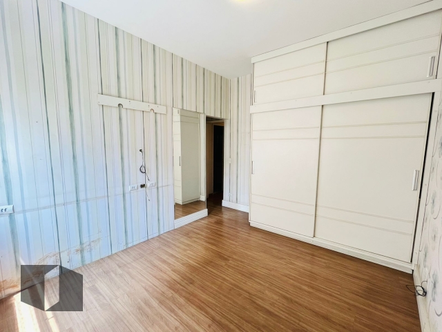 Apartamento à venda com 4 quartos, 130m² - Foto 13