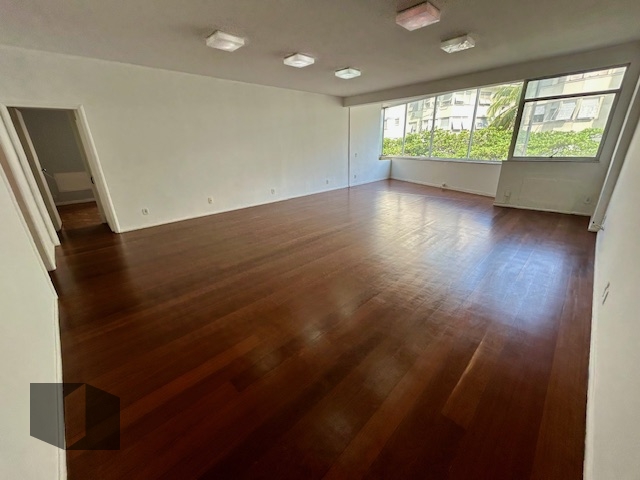 Apartamento para alugar com 4 quartos, 175m² - Foto 4