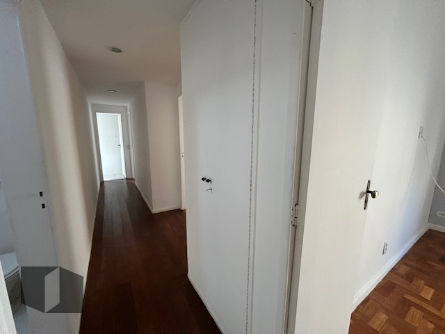 Apartamento para alugar com 4 quartos, 175m² - Foto 6