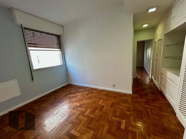 Apartamento para alugar com 4 quartos, 175m² - Foto 8