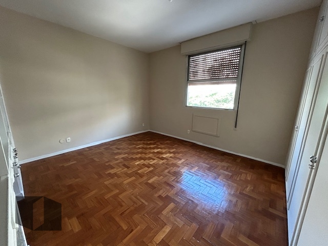 Apartamento para alugar com 4 quartos, 175m² - Foto 9