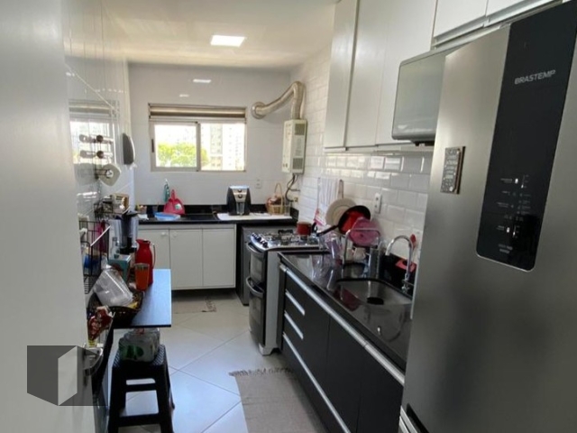 Apartamento à venda com 2 quartos, 67m² - Foto 10