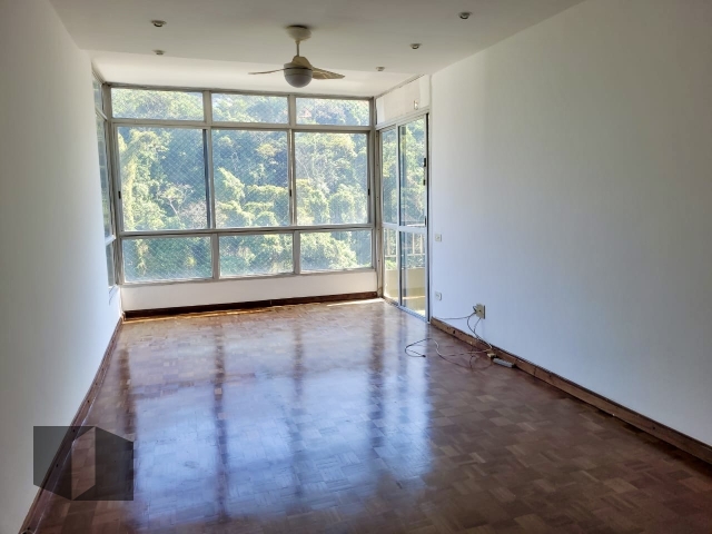 Apartamento à venda com 3 quartos, 114m² - Foto 1