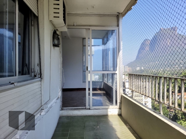 Apartamento à venda com 3 quartos, 114m² - Foto 5