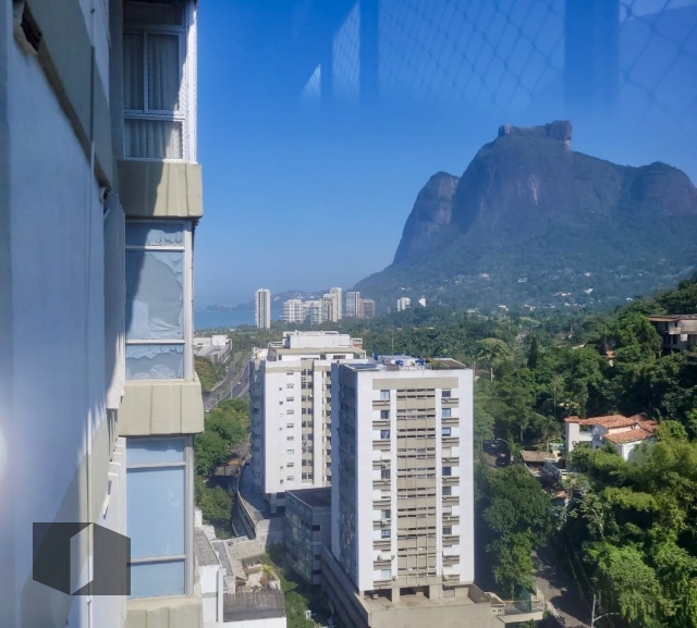 Apartamento à venda com 3 quartos, 114m² - Foto 3