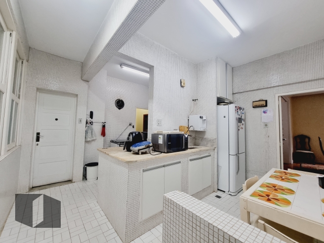 Apartamento à venda com 4 quartos, 223m² - Foto 21