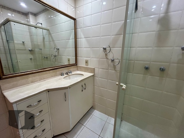 Apartamento à venda com 3 quartos, 127m² - Foto 7