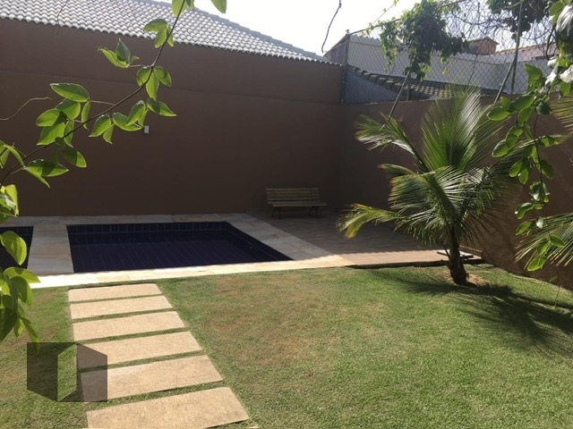 Casa de Condomínio à venda com 5 quartos, 401m² - Foto 2