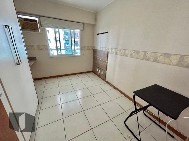 Apartamento à venda com 2 quartos, 70m² - Foto 9