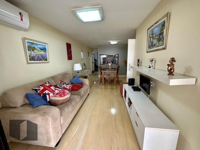 Apartamento à venda com 3 quartos, 108m² - Foto 3