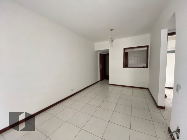 Apartamento para alugar com 2 quartos, 63m² - Foto 6