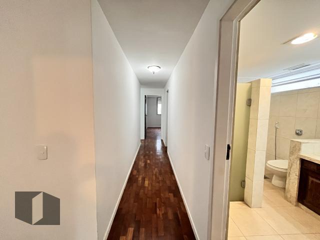 Apartamento para alugar com 3 quartos, 170m² - Foto 12