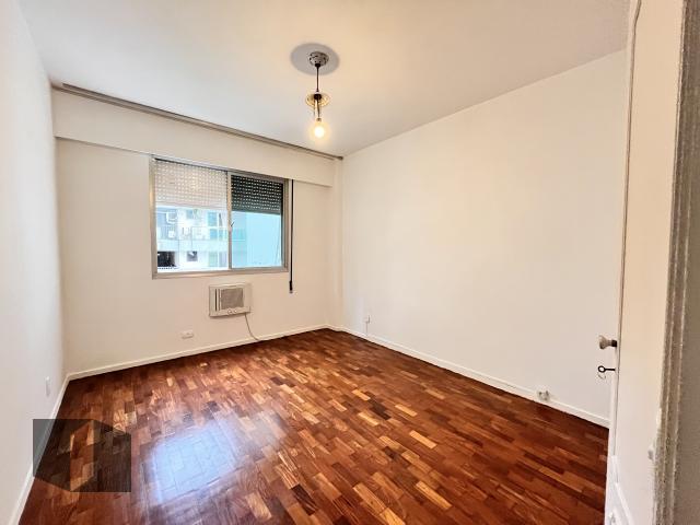 Apartamento para alugar com 3 quartos, 170m² - Foto 15