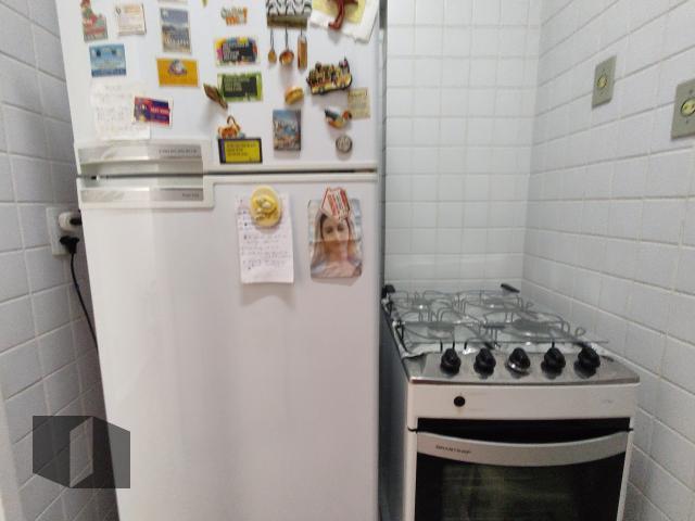 Apartamento à venda com 1 quarto, 38m² - Foto 22