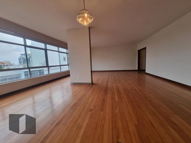 Apartamento à venda com 4 quartos, 268m² - Foto 3