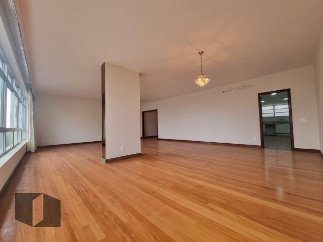 Apartamento à venda com 4 quartos, 268m² - Foto 4