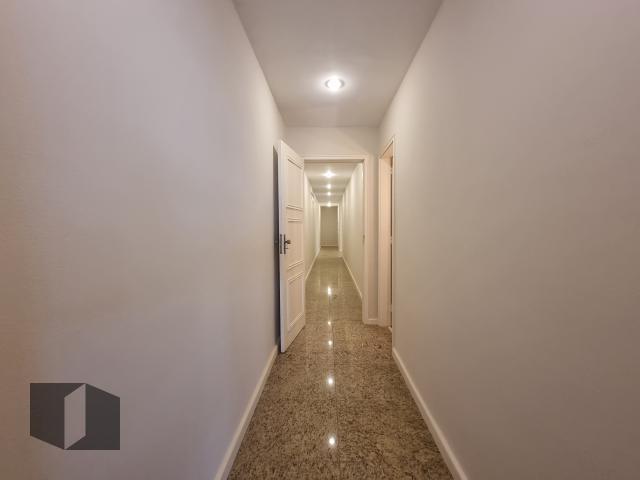 Apartamento à venda com 4 quartos, 268m² - Foto 8