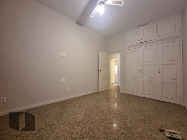 Apartamento à venda com 4 quartos, 268m² - Foto 15