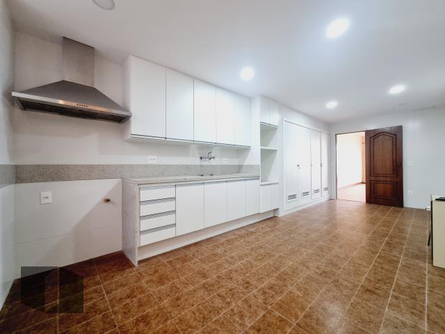 Apartamento à venda com 4 quartos, 268m² - Foto 31