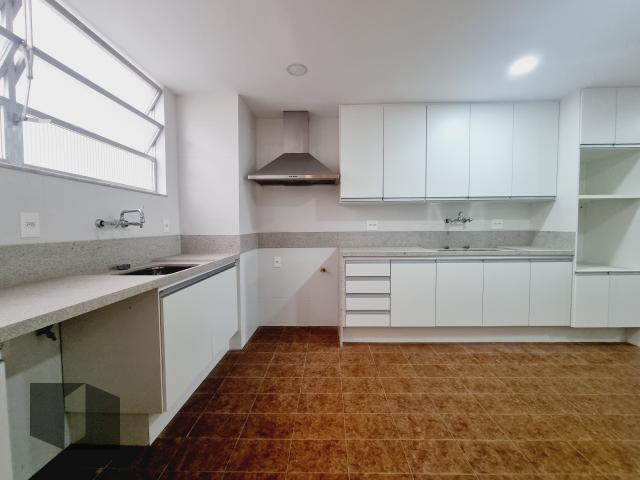 Apartamento à venda com 4 quartos, 268m² - Foto 33