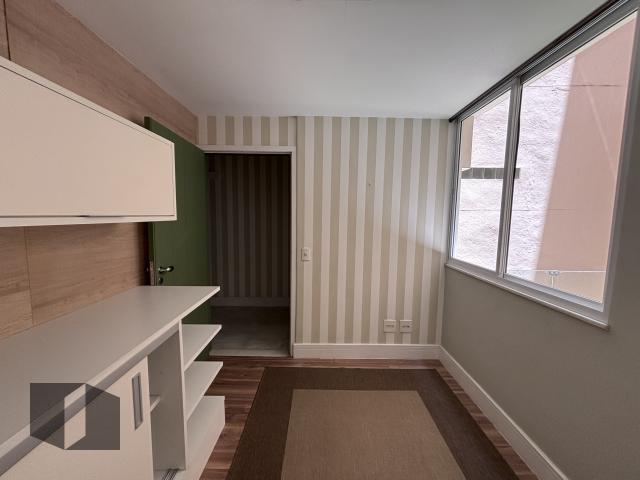 Apartamento à venda com 4 quartos, 250m² - Foto 5