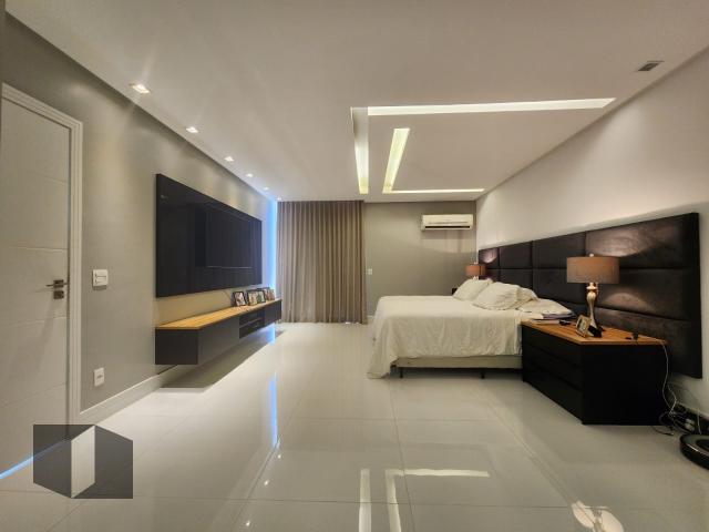 Casa à venda com 5 quartos, 370m² - Foto 20