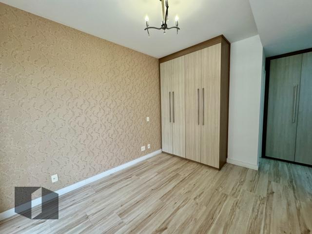 Apartamento à venda com 4 quartos, 140m² - Foto 17