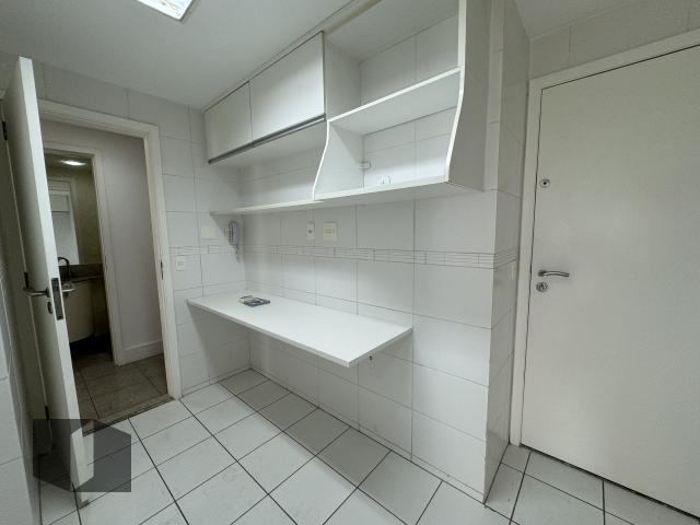 Apartamento à venda com 4 quartos, 140m² - Foto 28