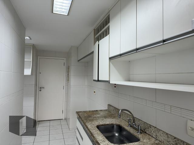 Apartamento à venda com 4 quartos, 140m² - Foto 30