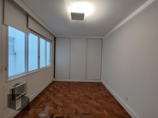 Apartamento à venda com 3 quartos, 155m² - Foto 11