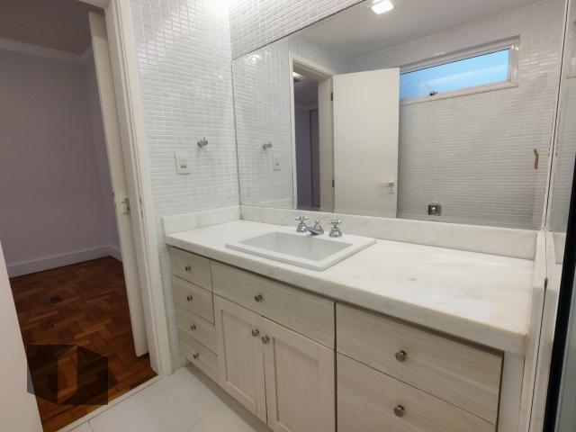 Apartamento à venda com 3 quartos, 155m² - Foto 16