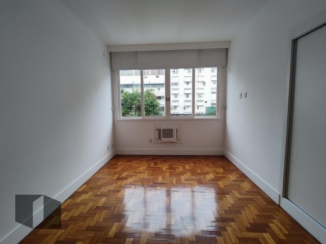 Apartamento à venda com 3 quartos, 155m² - Foto 20