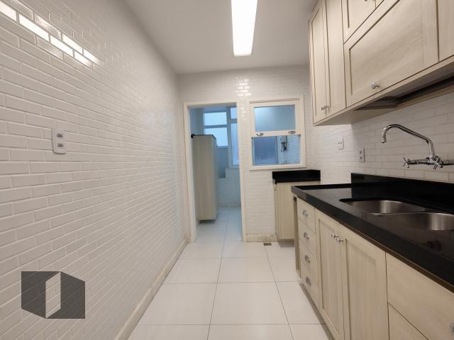 Apartamento à venda com 3 quartos, 155m² - Foto 27