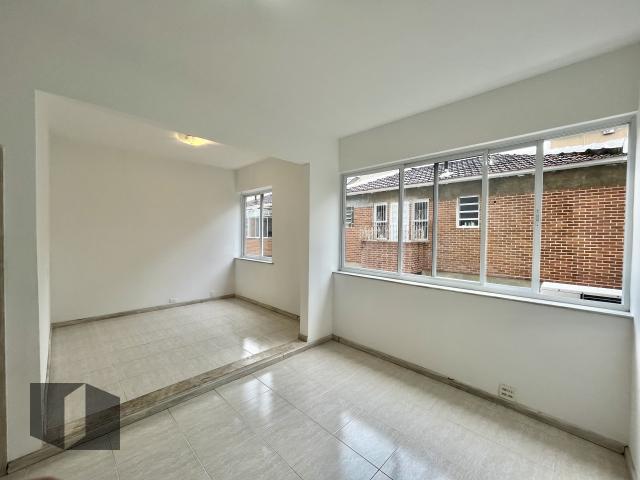 Apartamento para alugar com 2 quartos, 85m² - Foto 2