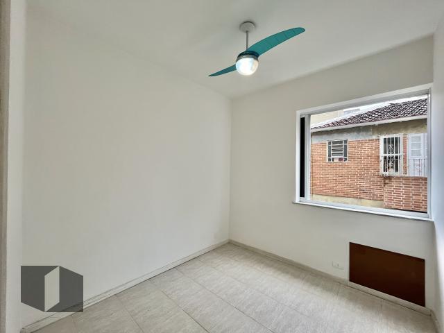 Apartamento para alugar com 2 quartos, 85m² - Foto 8