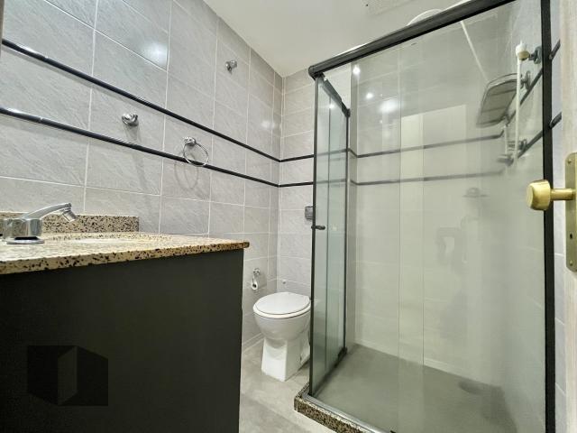 Apartamento para alugar com 2 quartos, 85m² - Foto 11