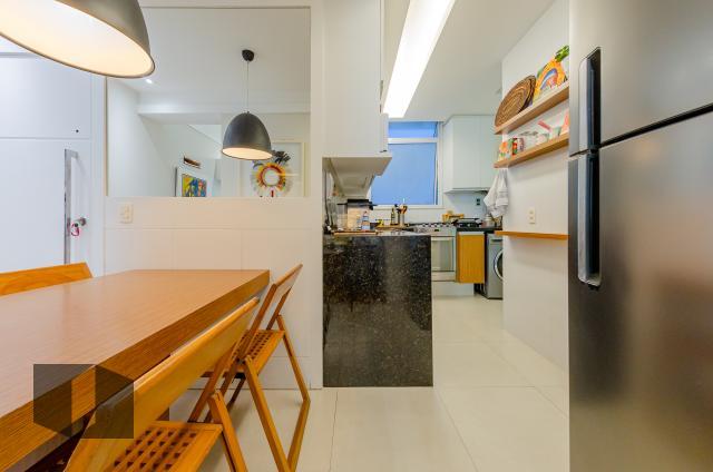 Apartamento à venda com 2 quartos, 64m² - Foto 17