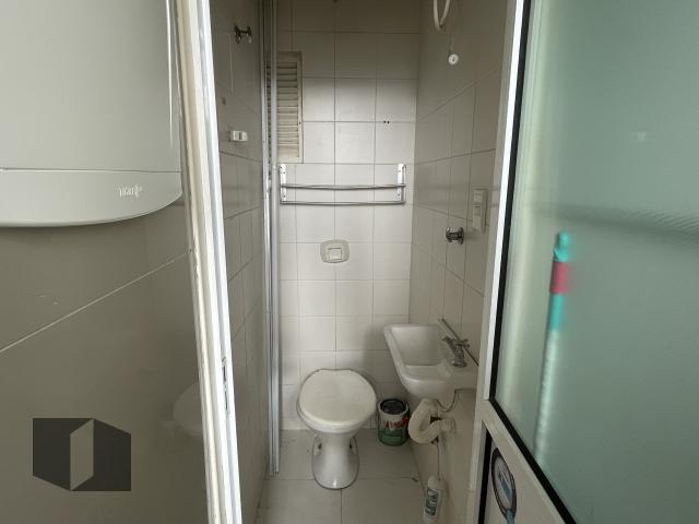 Apartamento à venda com 2 quartos, 70m² - Foto 9