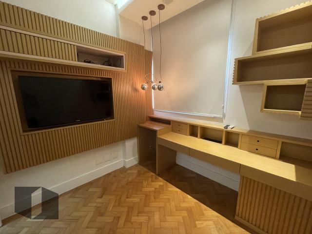 Apartamento à venda com 2 quartos, 70m² - Foto 12