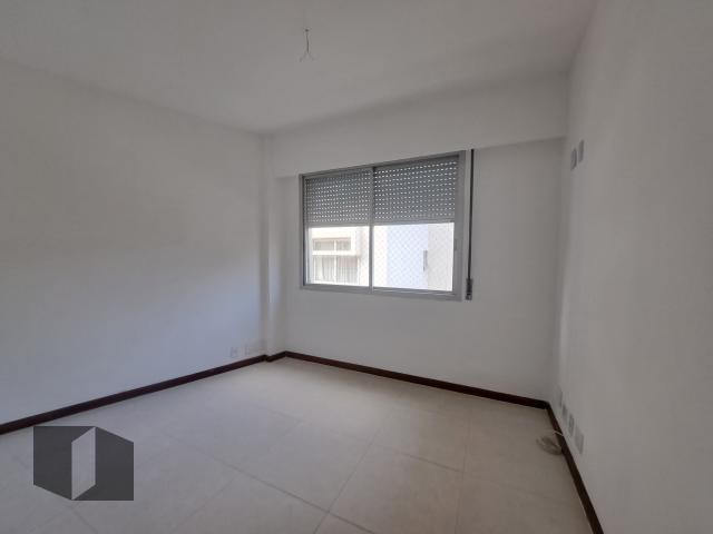 Apartamento para alugar com 4 quartos, 138m² - Foto 9