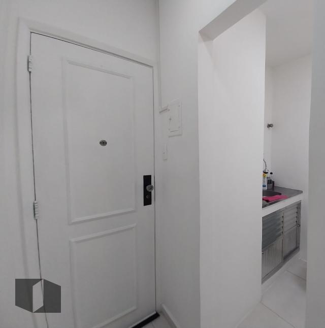 Apartamento para alugar com 1 quarto, 46m² - Foto 11